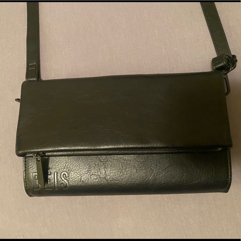 Béis Crossbody Wallet in Black